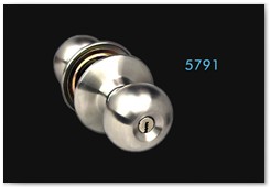 5791 (Available BK ET PS)  1/Entrance function,SS201 knob and rose,tubular with latch,75mm rosettes 2/3pcs steel key,Kwikset Keys-one side logo,another side key code  3/Brass cylinder with aluminium coating  BK CYLINDER