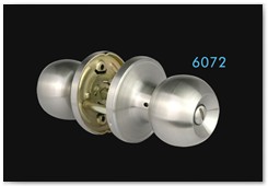 6072 (Available BK ET PS)  1/Entrance function,SS201 knob and rose,tubular with latch,75mm rosettes 2/3pcs steel key,Kwikset Keys-one side logo,another side key code  3/Brass cylinder with aluminium coating  BK CYLINDER